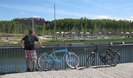 View of the beach in Arganzuela, at Madrid Río