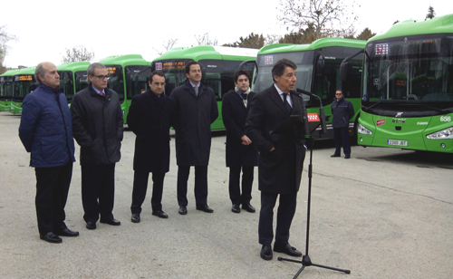 Autoridades del transporte junto a Ignacio González