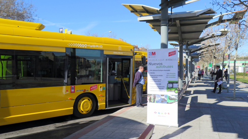 Presentación de buses híbridos de Interbús