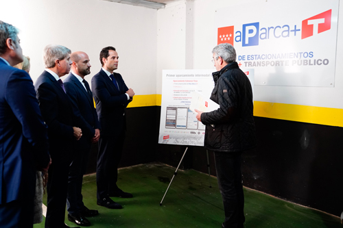 Presentación del aparcamiento disuasorio en el parking junto a la estación de Cercanías de Colmenar Viejo