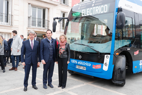 Aguado y Garrido presentan el primer autobús eléctrico