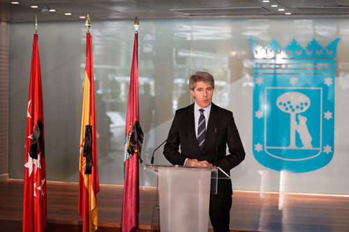 Angel Garrido presenta una iniciativa para reducir la hora punta en el transporte público