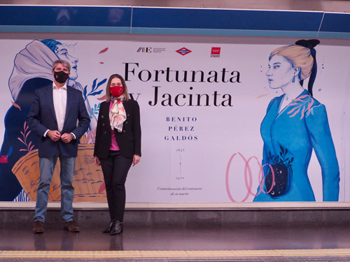 Ángel Garrido, junto a Marta Rivera de la Cruz en la estación de Ríos Rosas