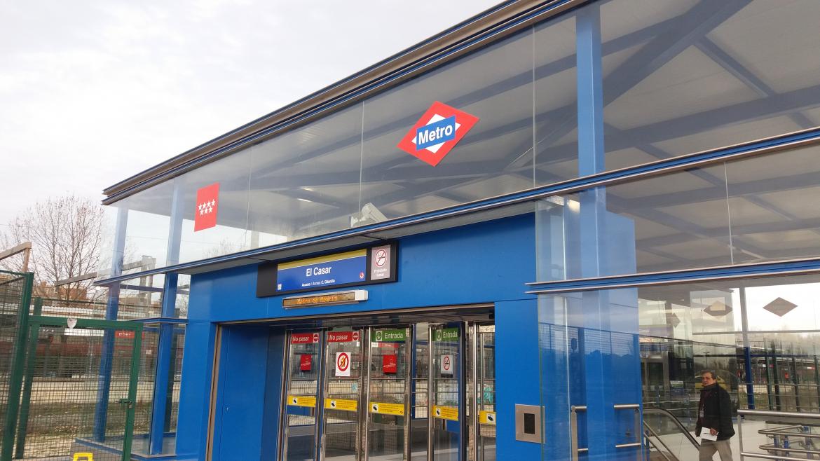 Reapertura de MetroSur entre Juan de la Cierva y El Casar (imagen exterior de esta última estación)