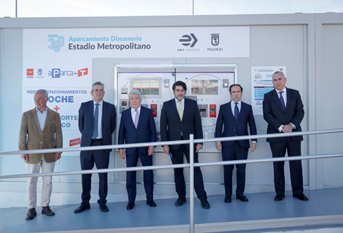 David Pérez presentando el nuevo aparcamiento disuasorio en el Wanda Metropolitano