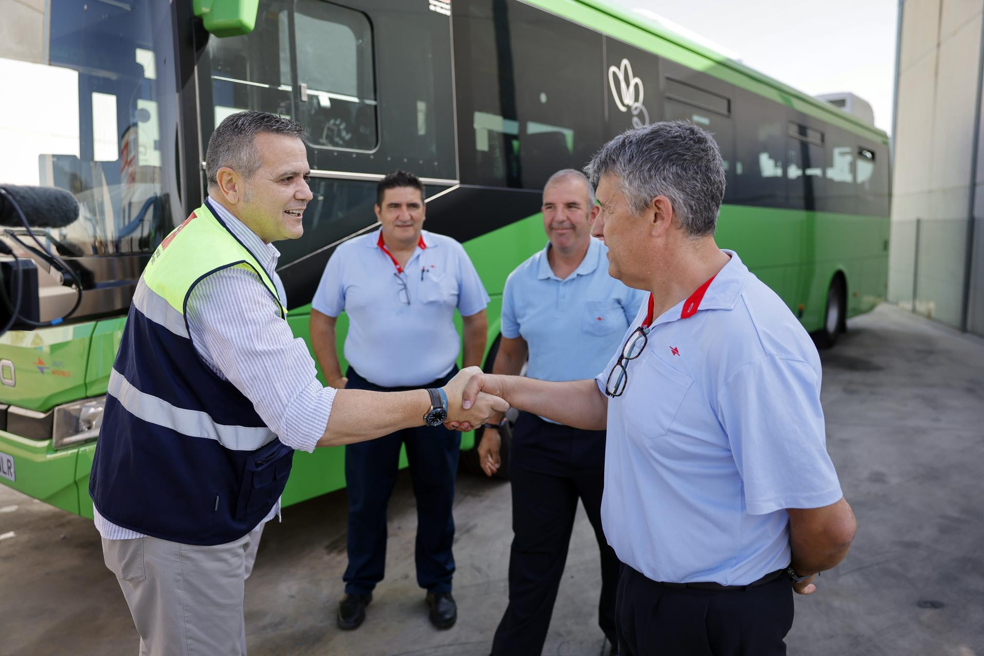Jorge Rodrigo con conductores interurbanos